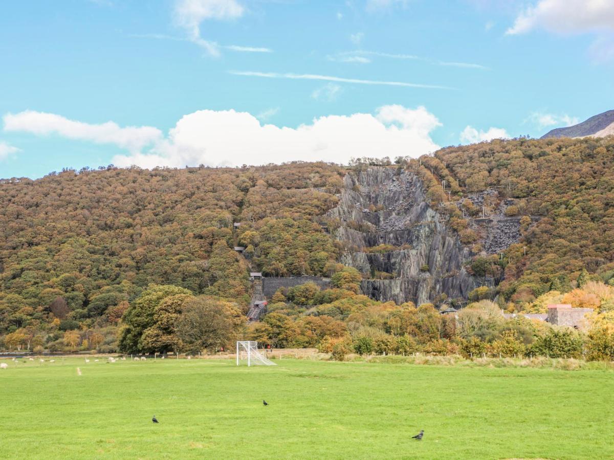 9 Ty Du Road Villa Caernarfon Dış mekan fotoğraf