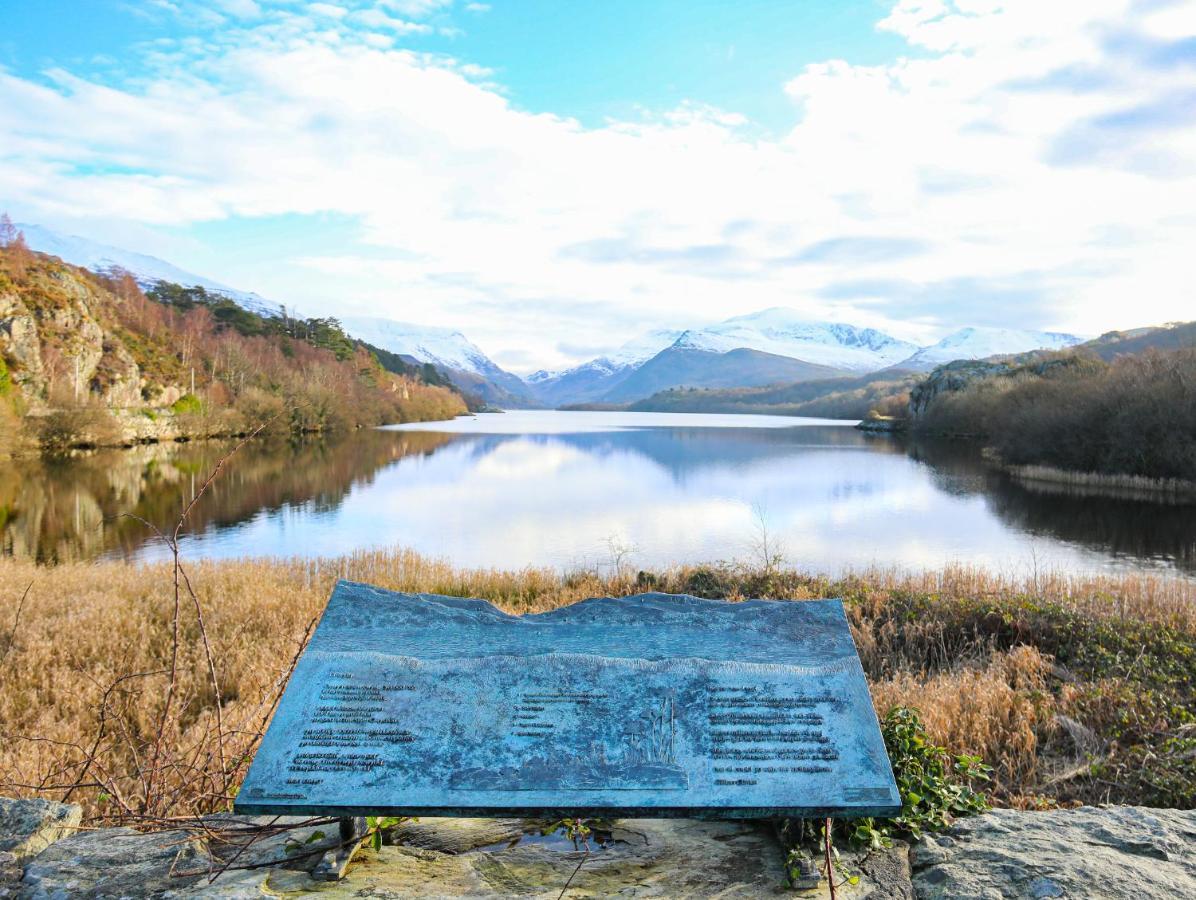 9 Ty Du Road Villa Caernarfon Dış mekan fotoğraf